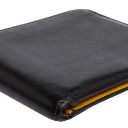 Pre Owned Gucci Black Leather Bifold Wallet