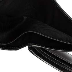 Pre Owned محفظة غوتشي طيه ثنائيه ويب كانفاس سوبريم جي جي بيج