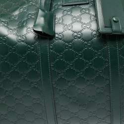 مملوكة مسبقًا Gucci Green Guccissima Leather Duffel Bag
