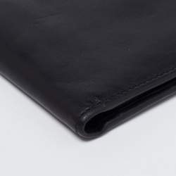 Pre Owned Gucci Black Leather Bifold Wallet 