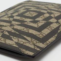 Gucci Beige/Black GG Supreme Canvas Wristlet Pouch