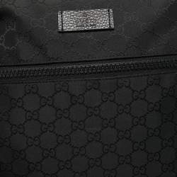 Pre Owned Gucci Black GG Nylon Small Flat Messenger bag