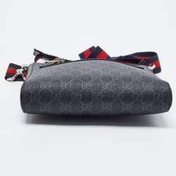 Gucci Black GG Supreme Canvas Small Messenger Bag