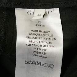 مملوكة مسبقًا بنطلون جينز غوتشي سكيني قطن باللون الأسود مع تفاصيل الحزام مقاس كبير جدا - خصر 34 بوصة