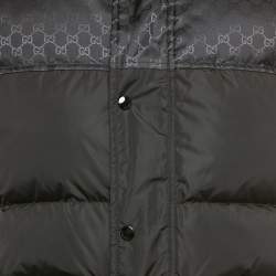 مملوكة مسبقًا سترة غوتشي جاكار نايلون أسود لأسفل مقاس متوسط (ميديوم)