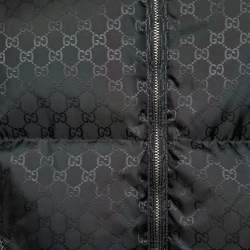 مملوكة مسبقًا جاكيت غوتشي بفر صناعي بشعار مونوغرام أسود مقاس كبير (لارج)