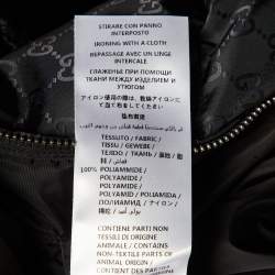 مملوكة مسبقًا جاكيت غوتشي بفر صناعي بشعار مونوغرام أسود مقاس كبير (لارج)