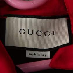 مملوكة مسبقًا قميص غوتشي ساتان أسود بالشعار المتباين مقاس متوسط - ميديوم