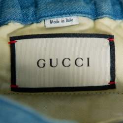 مملوكة مسبقًا بنطلون رياضي غوتشي تفاصيل مطرز شعار دنيم أزرق مقاس متوسط