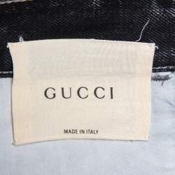 مملوكة مسبقًا بنطلون جينز غوتشي ضيق مزين بحليات موردة ونمر دنيم رمادي مقاس متوسط