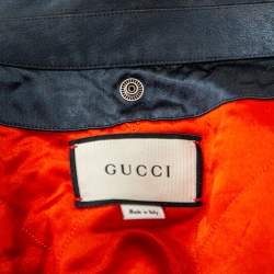 مملوكة مسبقًا جاكت قميص غوتشي فضفاض تفاصيل رقعة وارلدوايد ساتان أخضر داكن مقاس متوسط