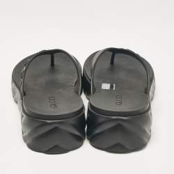 Pre Owned Gucci Black Rubber Thong Sandals Size 38