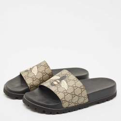 Gucci Beige GG Supreme Bee Pool Slides Size 43