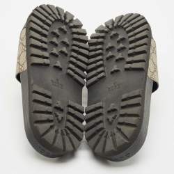 Gucci Beige GG Supreme Bee Pool Slides Size 43