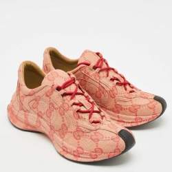 مملوكة مسبقًا Gucci Beige/Red GG Printed Leather Run Sneakers Size 41.5