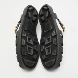 Pre Owned Gucci Black Rubber GG Marmont and Tiger Embellished Buckle Strap Flat Sandals Size 41