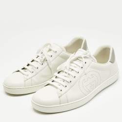 Pre Owned حذاء رياضي غوتشي جلد أبيض/رمادي منقوش جي جي ايس مقاس 44.5