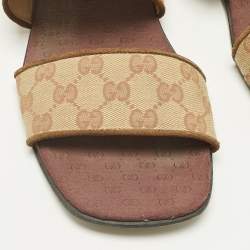 Pre Owned Gucci Beige/Brown GG Canvas and Suede Flat Slingback Sandals Size 43