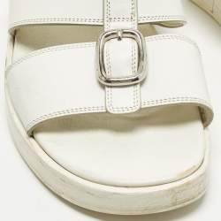 Pre Owned صندل غوتشي فلات جلد أبيض بأربطة مزدوجة مقاس 43