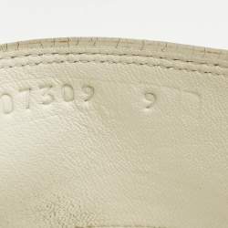 Pre Owned صندل غوتشي فلات جلد أبيض بأربطة مزدوجة مقاس 43