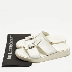 Pre Owned صندل غوتشي فلات جلد أبيض بأربطة مزدوجة مقاس 43