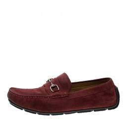 مملوكة مسبقًا حذاء لوفرز غوتشي سويدي أحمر هورسبيت مقاس 44