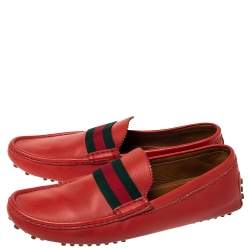 مملوكة مسبقًا Gucci Brick Red Leather Web Detail Loafers Size 45