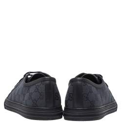 مملوكة مسبقًا حذاء رياضي غوتشي منخفض من أعلى كانفاس GG و جلد كحلي/ أسود مقاس  43