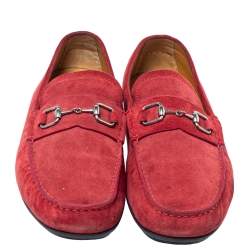 مملوكة مسبقًا Gucci Maroon Suede Leather Horsebit Slip On Loafers Size 43.5