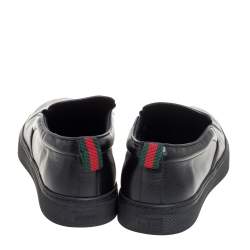 Pre Owned Gucci Black Leather Snake Print Slip On Sneakers Size 40.5