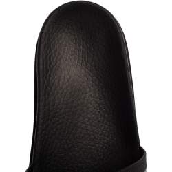 مملوكة مسبقًا حذاء سلايدز غوتشى فلات تفاصيل ويب مطاط أسود مقاس40 