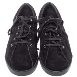 مملوكة مسبقًا Gucci Black Suede Logo Embellished Low Top Sneakers Size 45