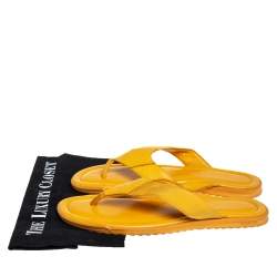 Pre Owned Gucci Yellow Diamante Leather And Fabric Thong Flats Size 43