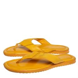 Pre Owned Gucci Yellow Diamante Leather And Fabric Thong Flats Size 43