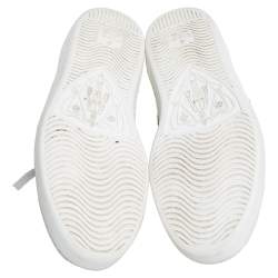 مملوكة مسبقًا حذاء رياضي غوتشي جلد نقشة الثعبان أبيض مقاس 39.5