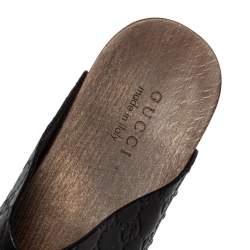 مملوكة مسبقًا Gucci Black Guccissima Leather Criss Cross Slide Sandals Size 40.5