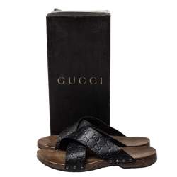 مملوكة مسبقًا Gucci Black Guccissima Leather Criss Cross Slide Sandals Size 40.5