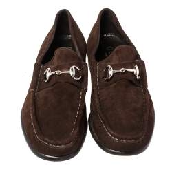 مملوكة مسبقًا Gucci Dark Brown Suede Horsebit Loafers Size 42