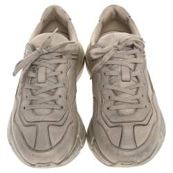 مملوكة مسبقًا حذاء رياضي غوتشي رايتون جلد أبيض نمط ممزق عاجي عنق منخفض مقاس 42.5