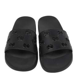 Pre Owned Gucci Black GG Cutout Rubber Pursuit Flat Slides Size 42