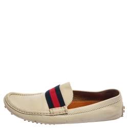 مملوكة مسبقًا Gucci White Leather Web Slip On Loafers Size 44.5