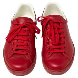 مملوكة مسبقًا Gucci Red Leather Perforated Interlocking G Low Top Sneakers Size 42