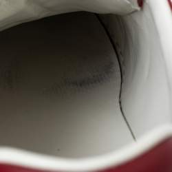 مملوكة مسبقًا Gucci Red Leather Perforated Interlocking G Low Top Sneakers Size 42