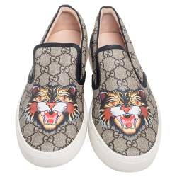 مملوكة مسبقًا حذاء رياضي غوتشي جلد وكانفاس جي جي سوبريم بيج/أسود طباعة نمر سليب أون مقاس 43.5