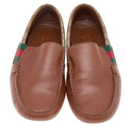 مملوكة مسبقًا Gucci Brown Leather And GG Coated Canvas Web Detail Slip On Loafers Size 39.5
