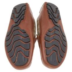 مملوكة مسبقًا Gucci Brown Leather And GG Coated Canvas Web Detail Slip On Loafers Size 39.5