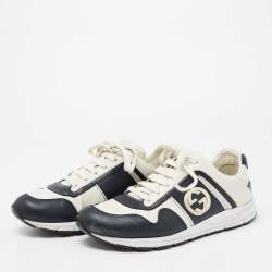 مملوكة مسبقًا Gucci White/Navy Blue Leather Interlocking G Low Top Sneakers SIze 40.5
