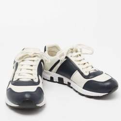 مملوكة مسبقًا Gucci White/Navy Blue Leather Interlocking G Low Top Sneakers SIze 40.5