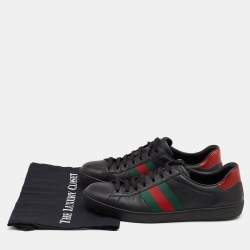 م ملوكة مسبقًا حذاء رياضي غوتشي إيس جلد أسود مزين بشريط ويب عنق منخفض مقاس 44.5