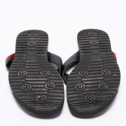 مملوكة مسبقًا صندل غوتشي بإصبع فلات جلد جي جي أسود مزين بشريط ويب مقاس 43.5